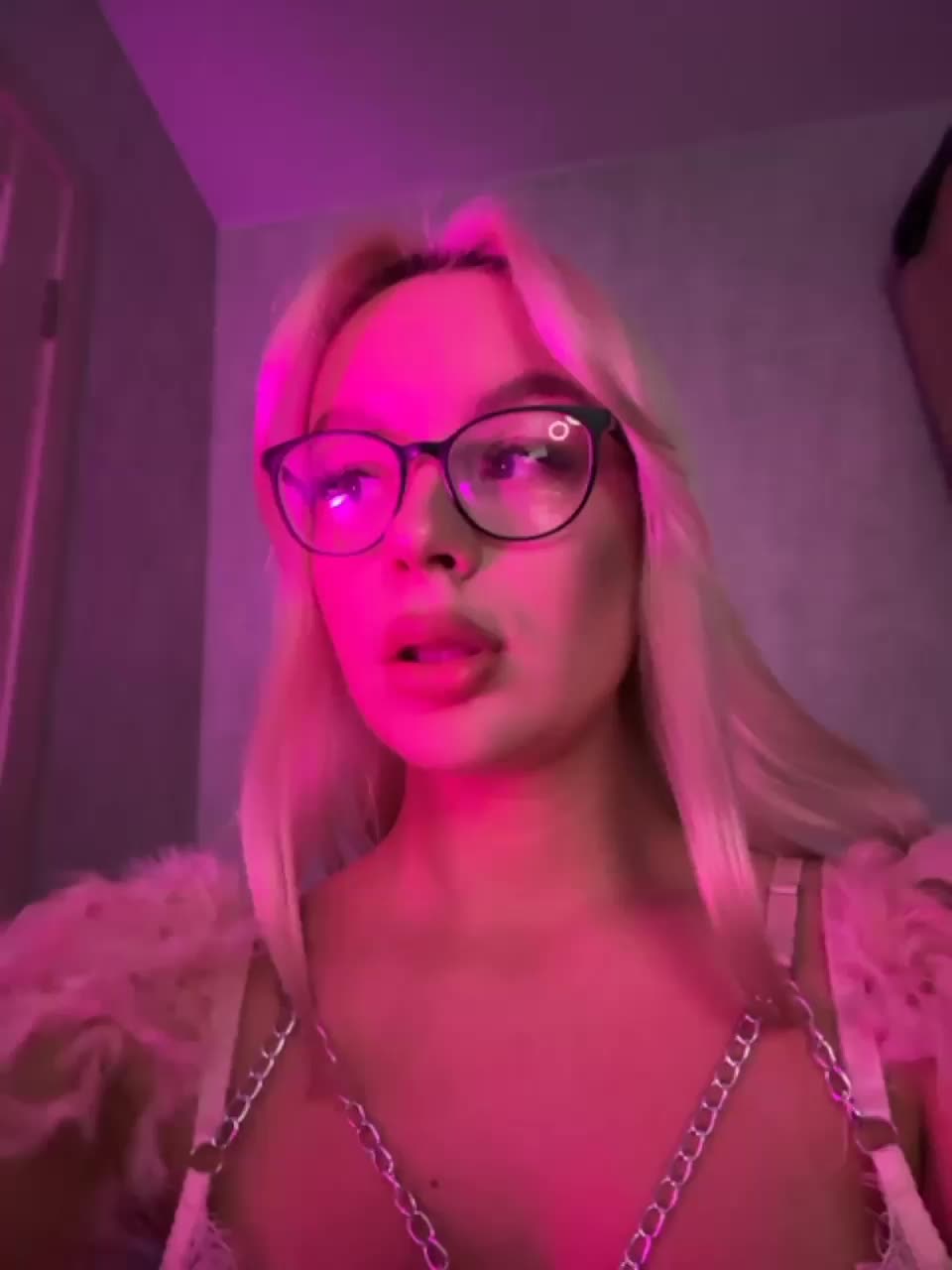 View or download file mila_m on 2023-12-11 from bongacams