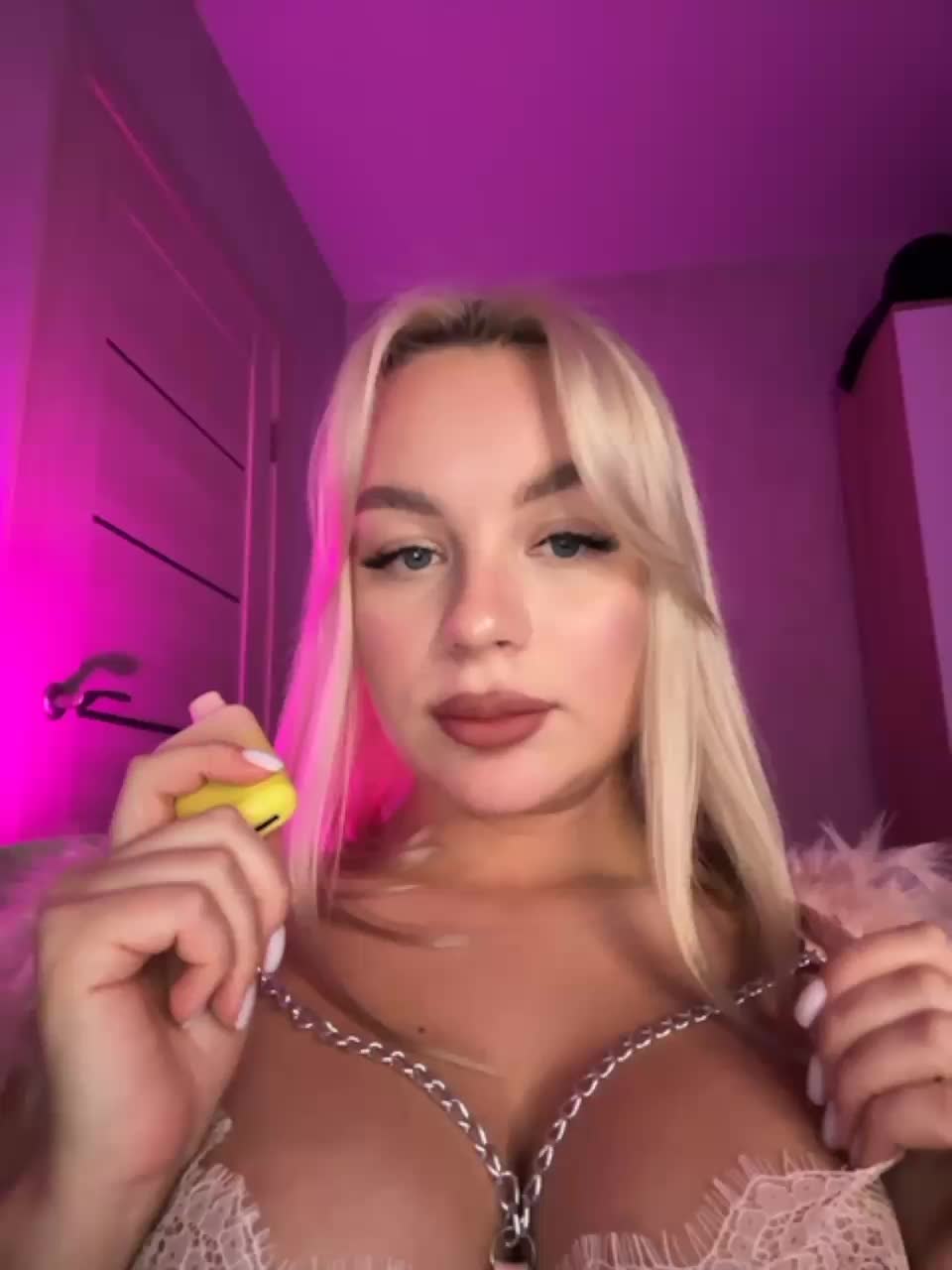 View or download file mila_m on 2023-12-11 from bongacams