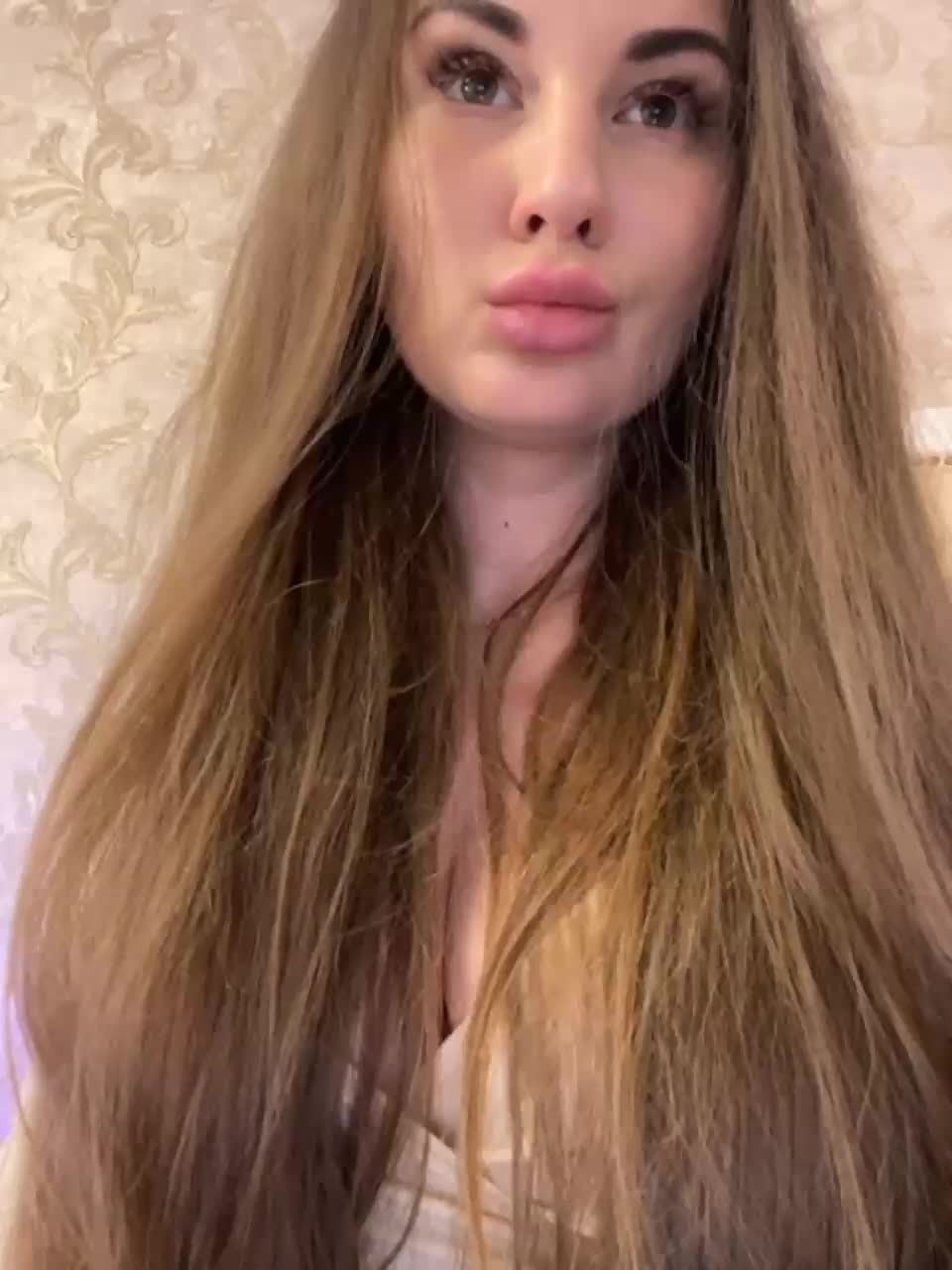 View or download file vishenka7777 on 2023-12-11 from bongacams