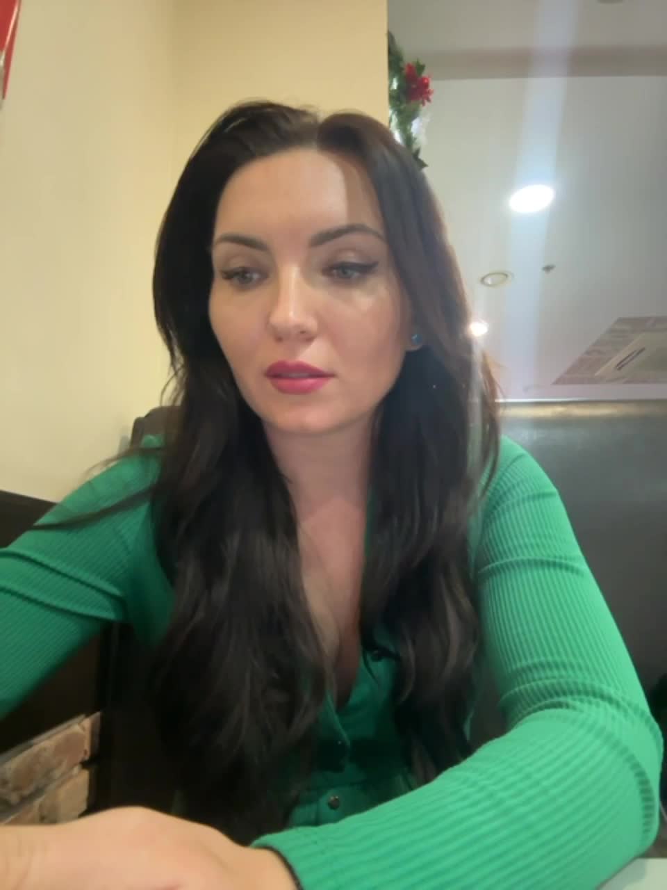 View or download file divora on 2023-12-13 from bongacams