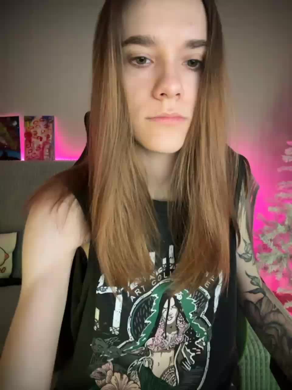 View or download file damkiky on 2023-12-14 from bongacams