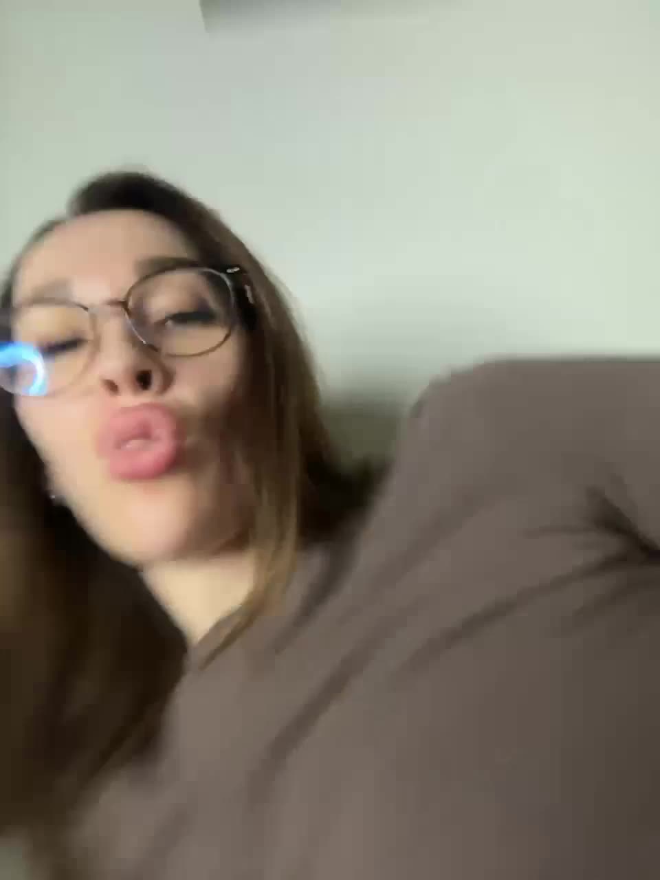 View or download file lavandaista on 2023-12-15 from bongacams