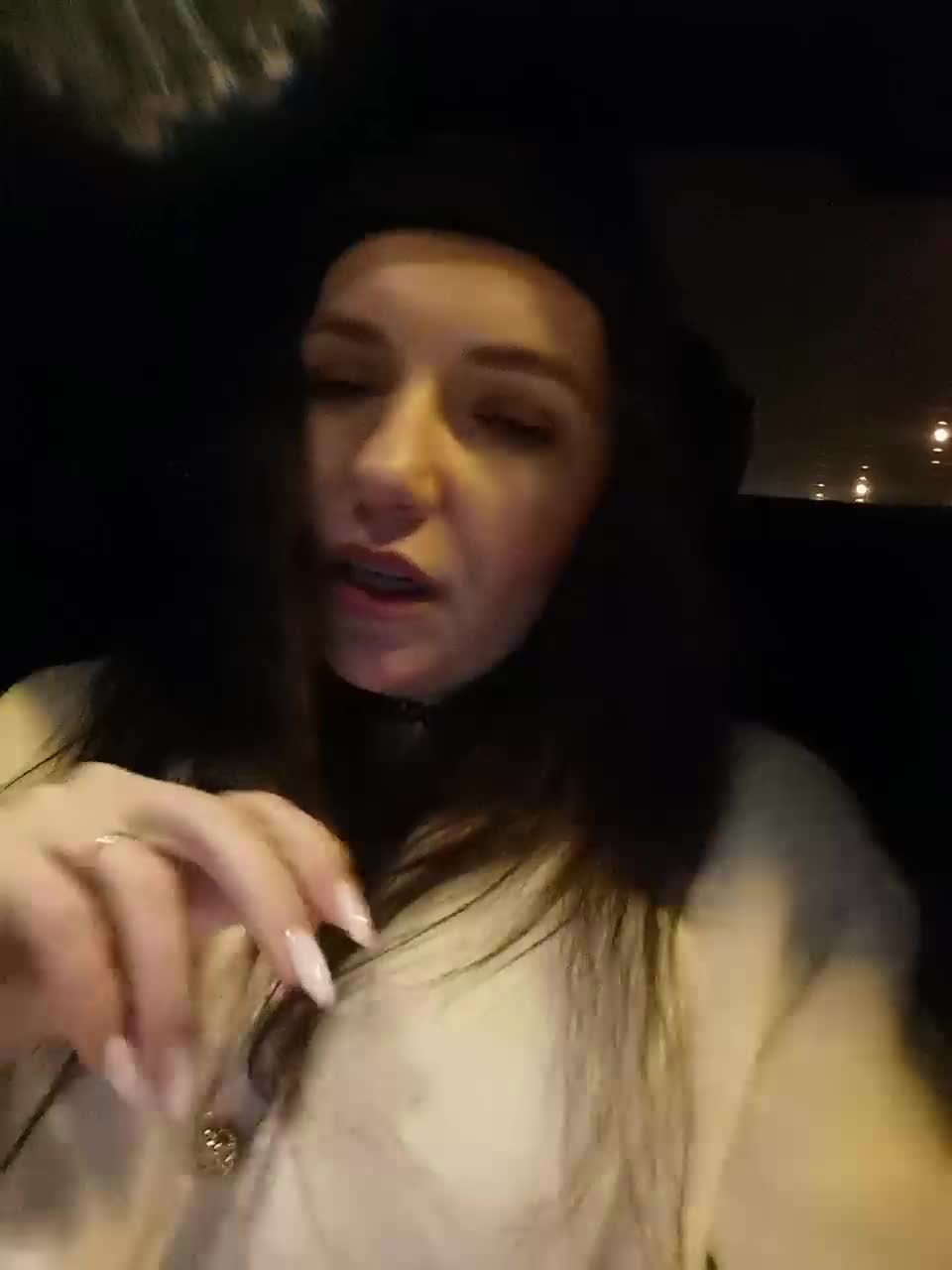 View or download file marykiskis on 2023-12-15 from bongacams