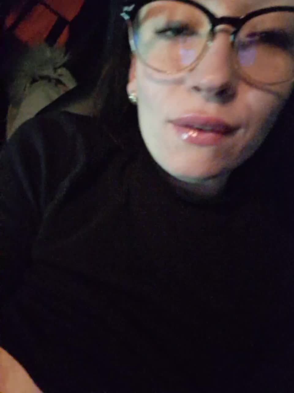 View or download file aureliyxxx on 2023-12-16 from bongacams