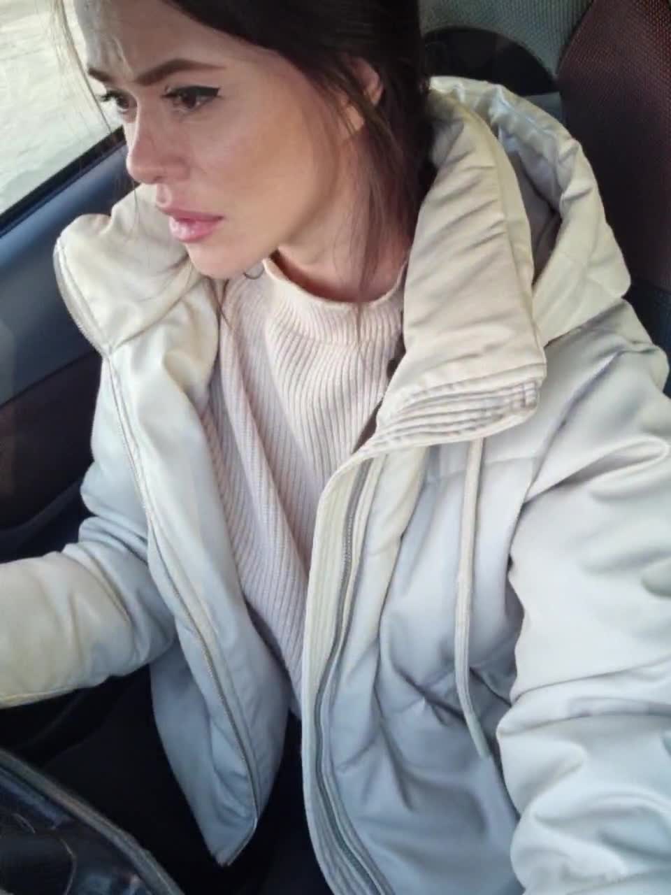 View or download file vikki100500 on 2023-12-16 from bongacams