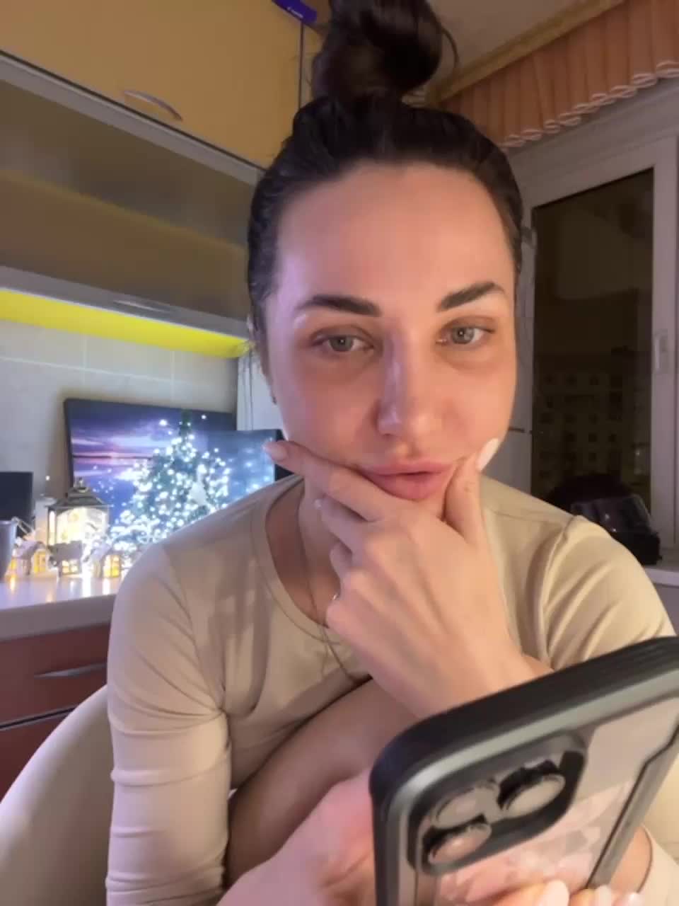 View or download file _ann_ on 2023-12-17 from bongacams