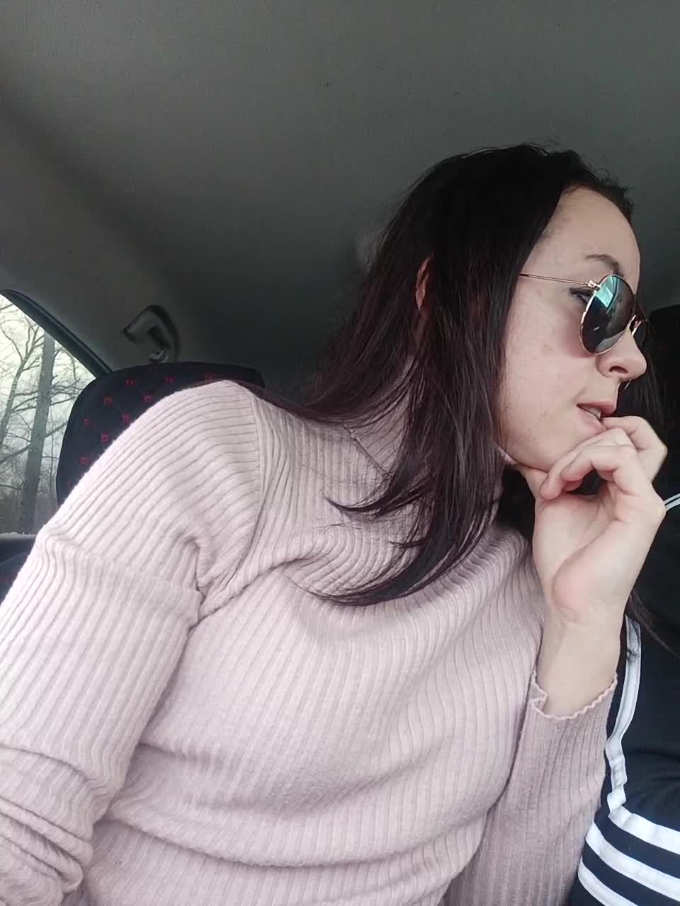 View or download file _pypsiki_ on 2023-12-17 from bongacams