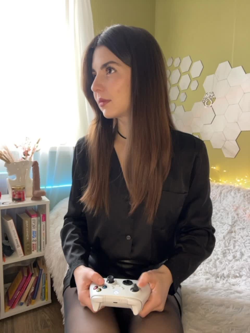 View or download file _saharochek_ on 2023-12-17 from bongacams