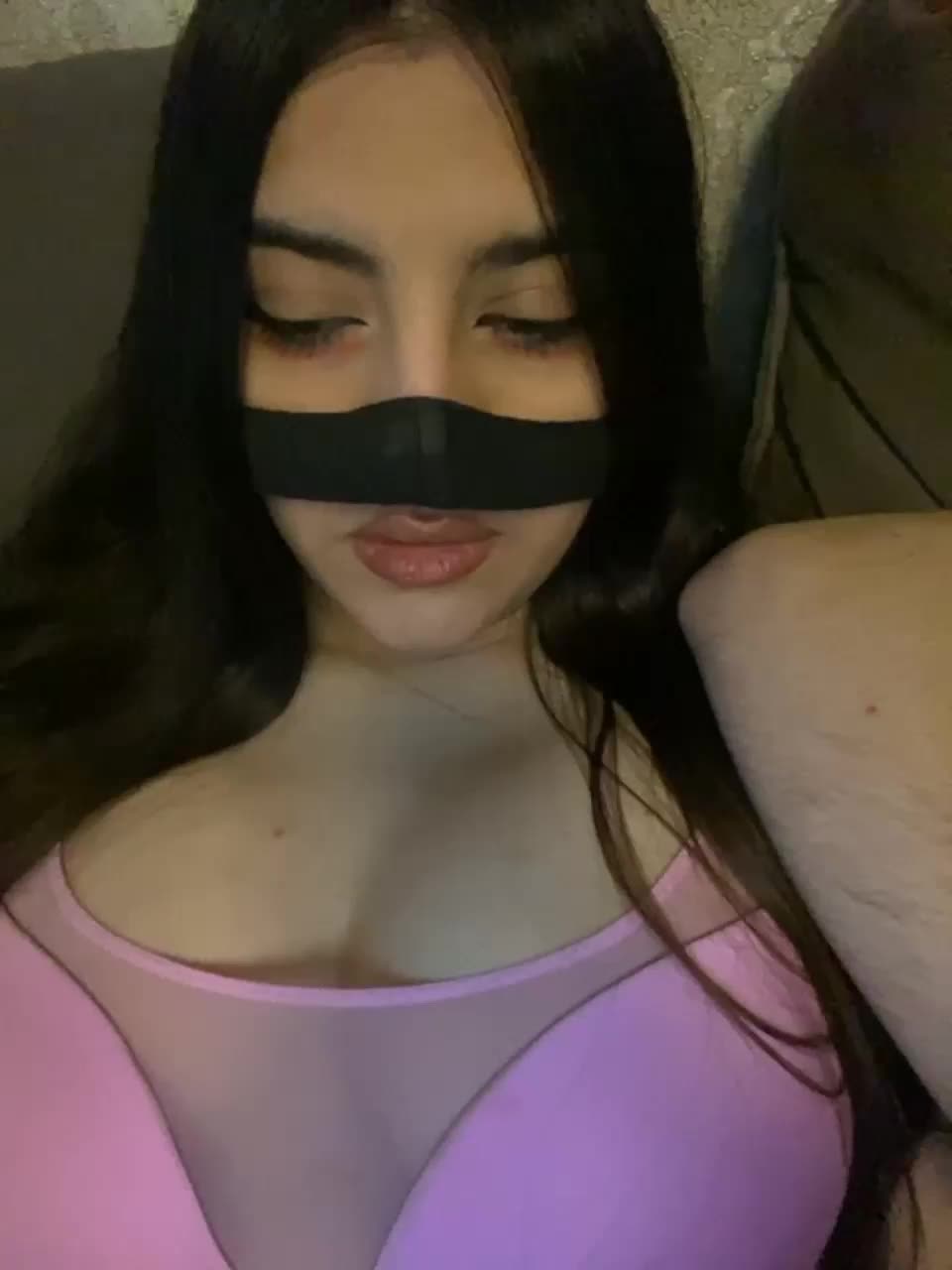 View or download file aloeloea on 2023-12-17 from bongacams