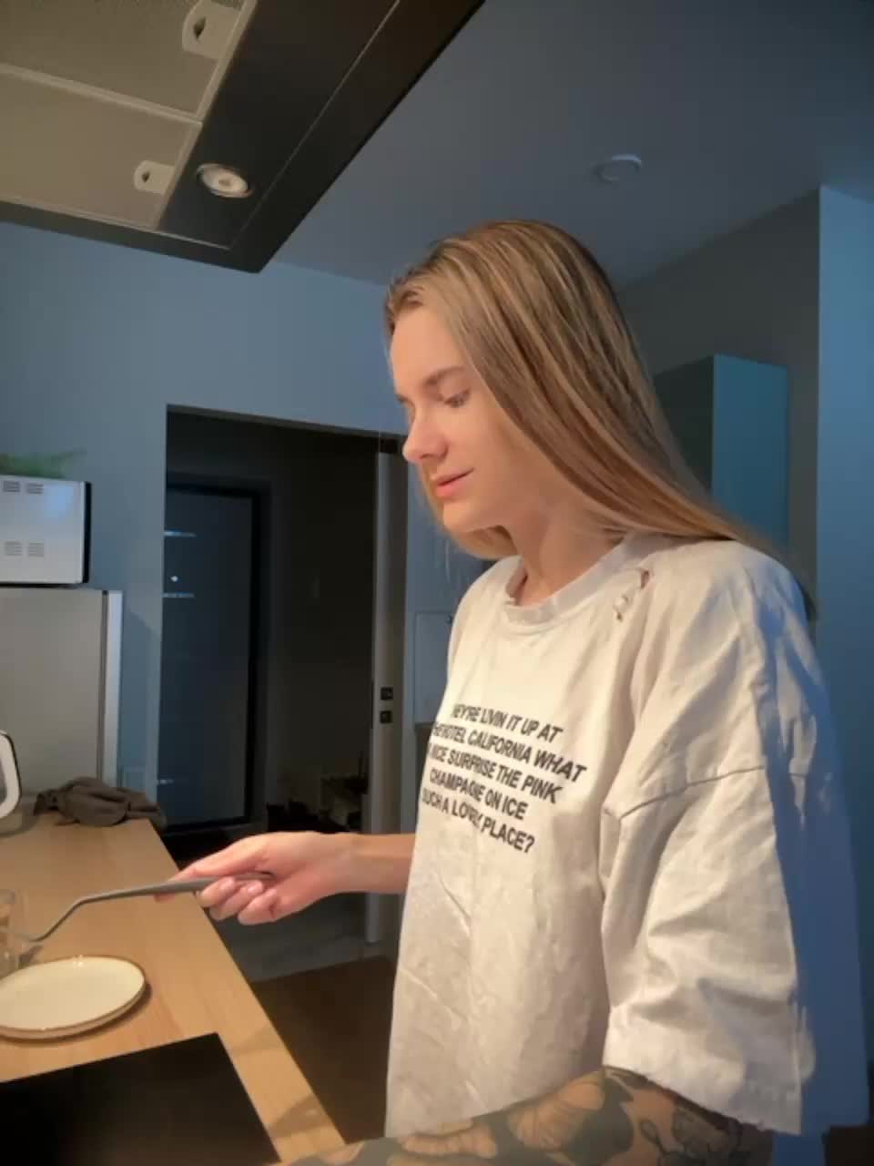 View or download file damkiky on 2023-12-17 from bongacams