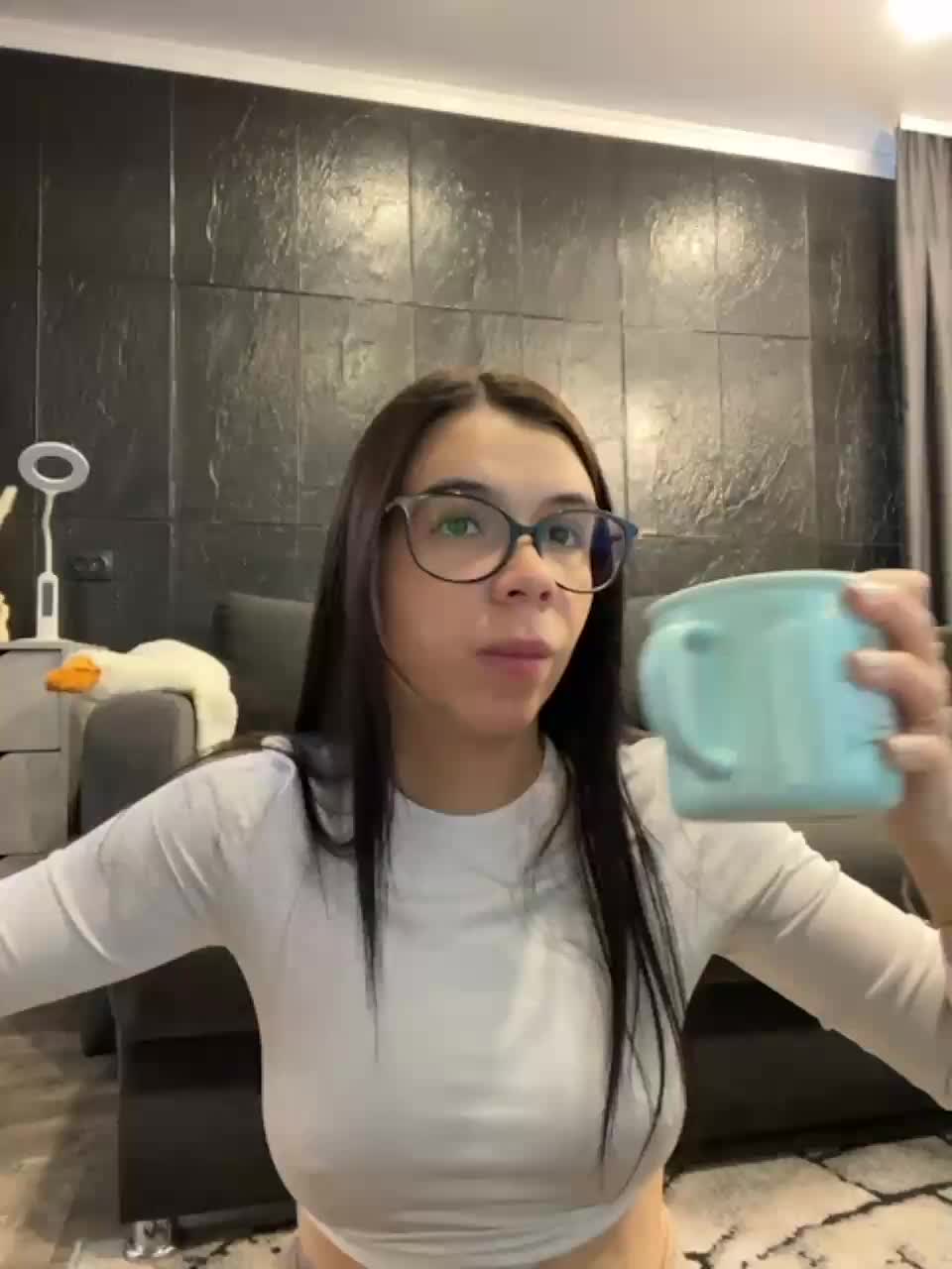 View or download file vero19nika on 2023-12-17 from bongacams