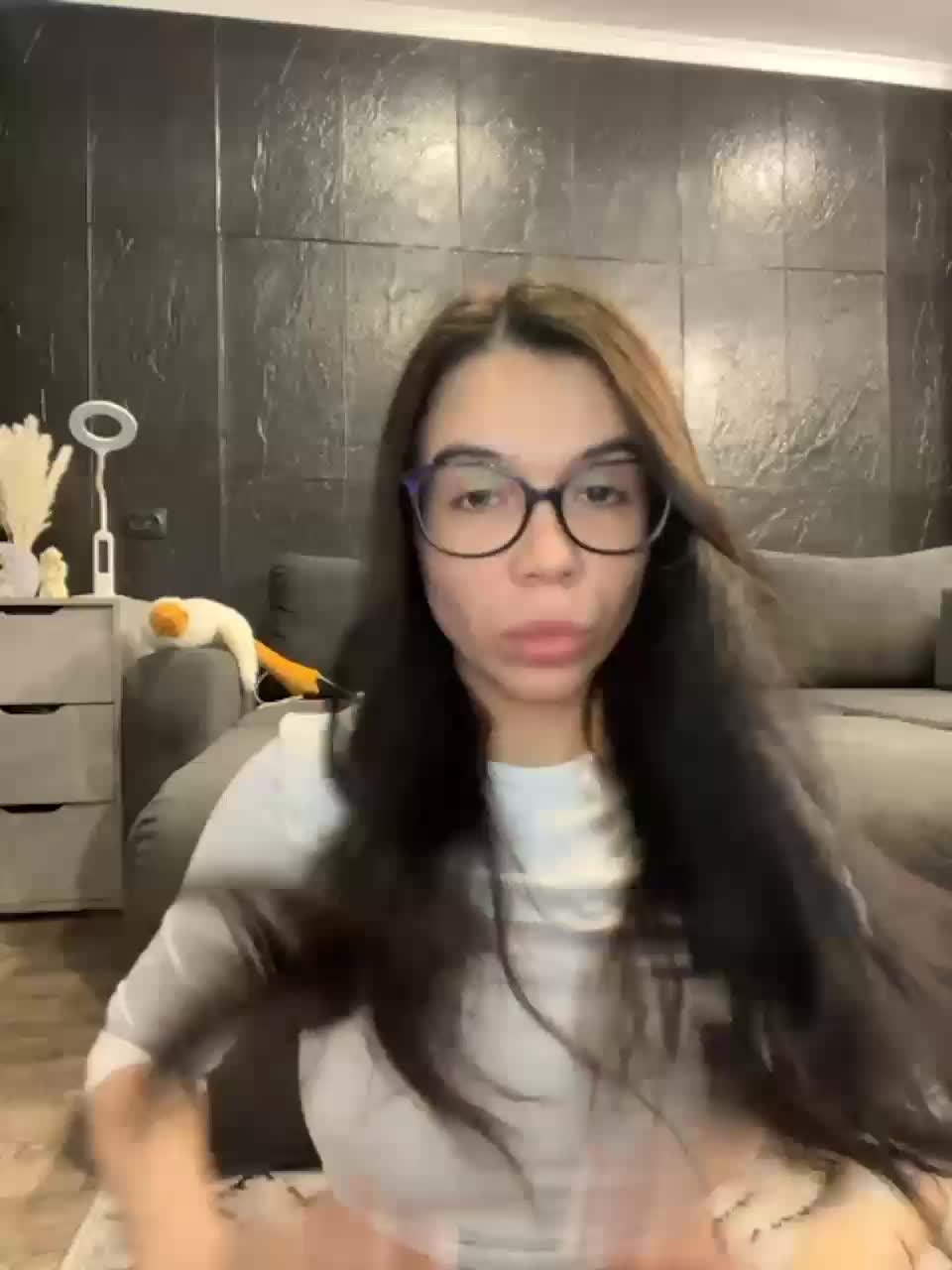 View or download file vero19nika on 2023-12-17 from bongacams