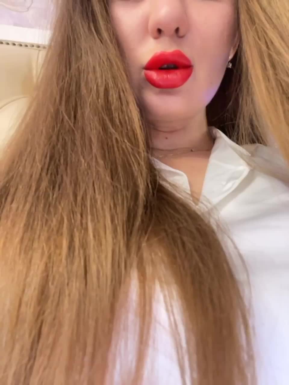 View or download file vishenka7777 on 2023-12-17 from bongacams