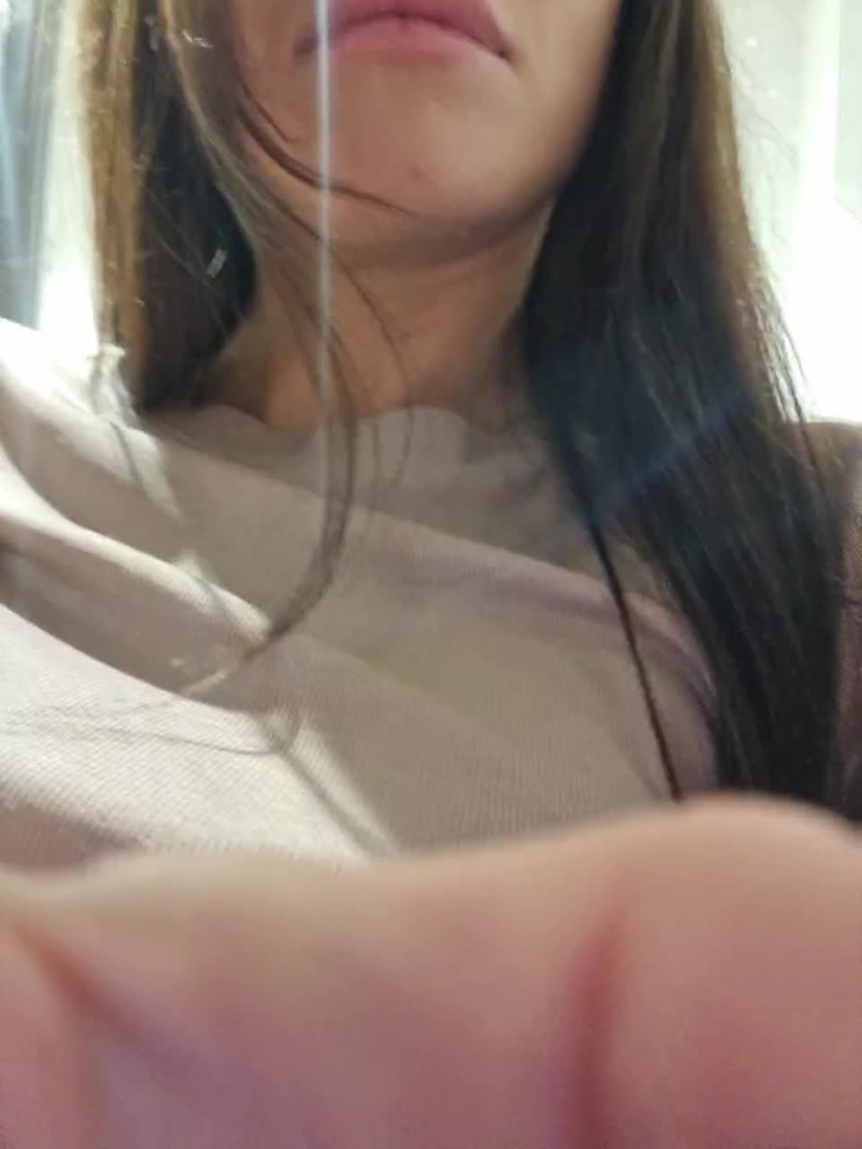 View or download file vikki100500 on 2023-12-18 from bongacams