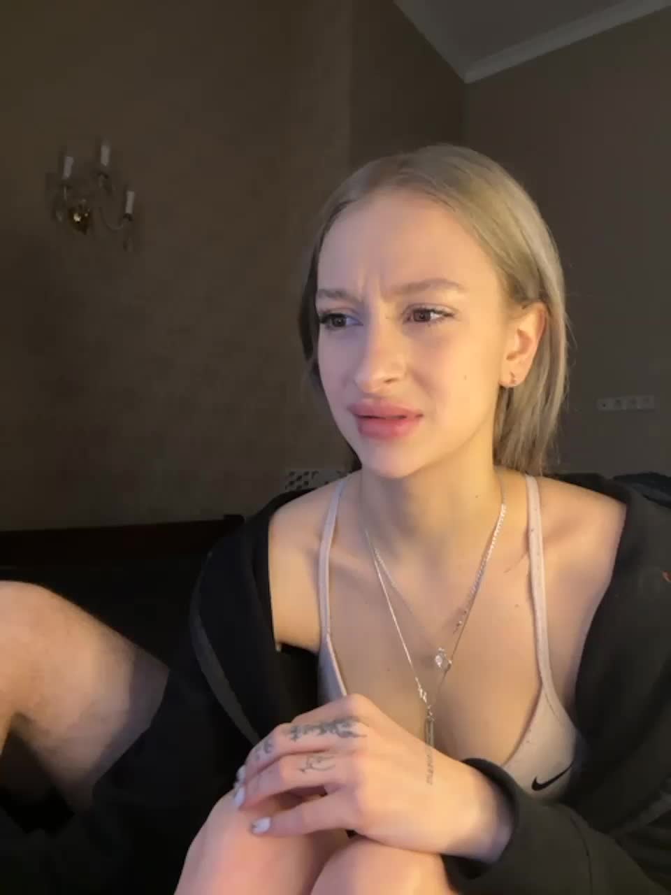 View or download file carolinareaper on 2023-12-19 from bongacams