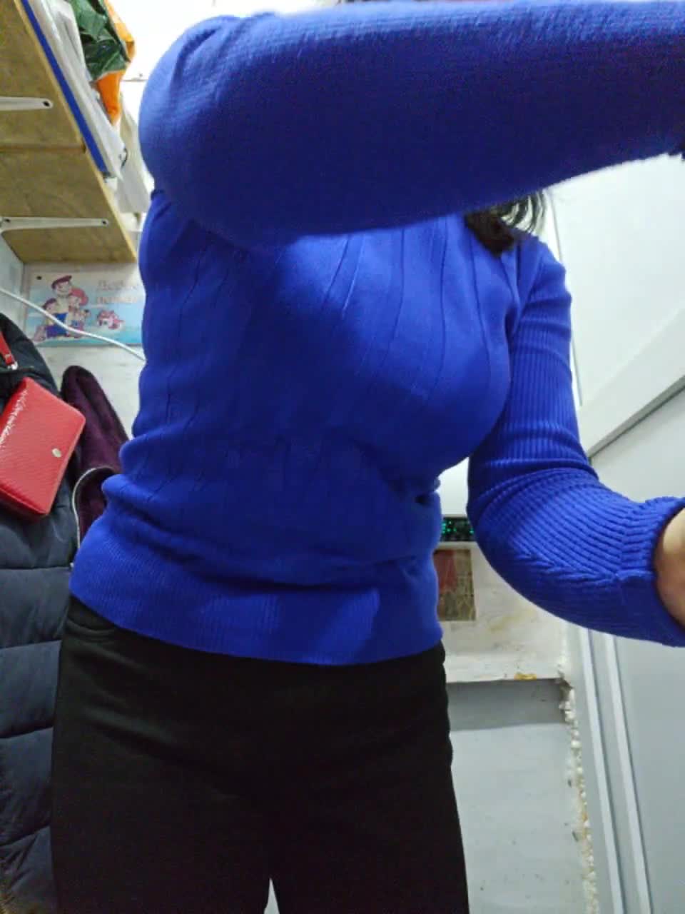 View or download file diva_mila on 2023-12-19 from bongacams