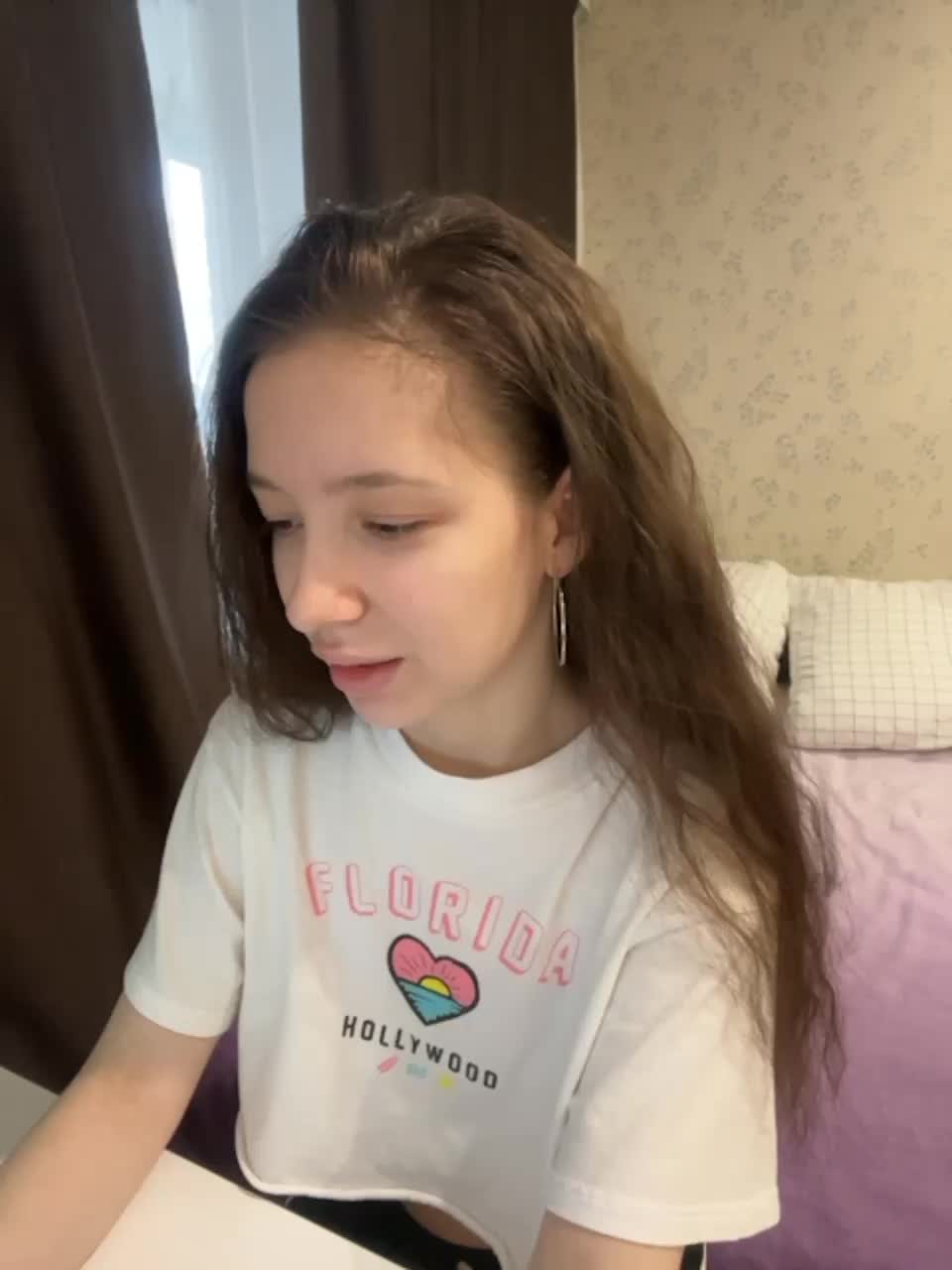 View or download file katrinnna on 2023-12-19 from bongacams