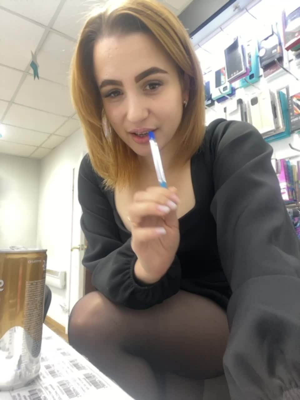 View or download file markkizaa on 2023-12-19 from bongacams