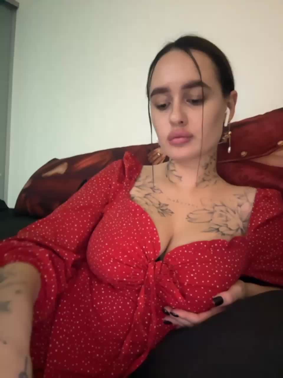 View or download file originalhooli on 2023-12-19 from bongacams