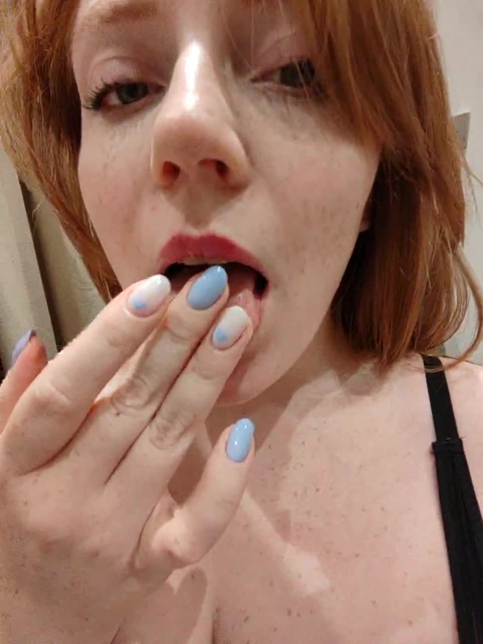 View or download file zlatalata on 2023-12-19 from bongacams