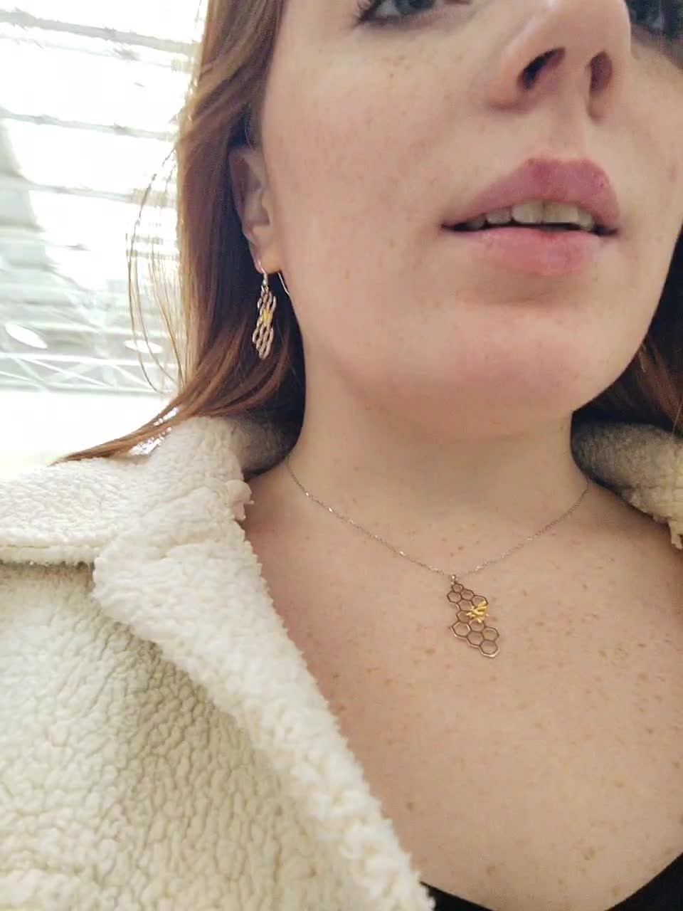 View or download file zlatalata on 2023-12-22 from bongacams