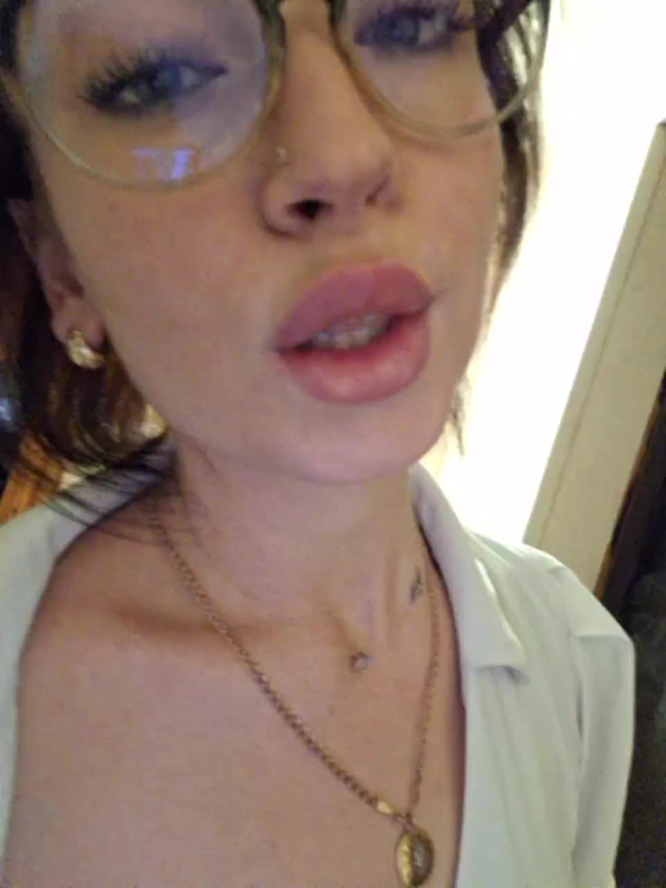 View or download file aureliyxxx on 2023-12-24 from bongacams