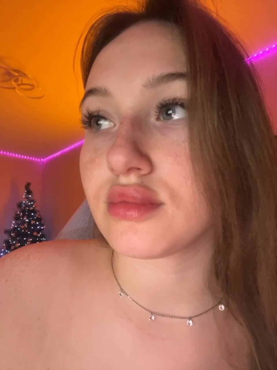 View or download file boredgirl on 2023-12-25 from bongacams