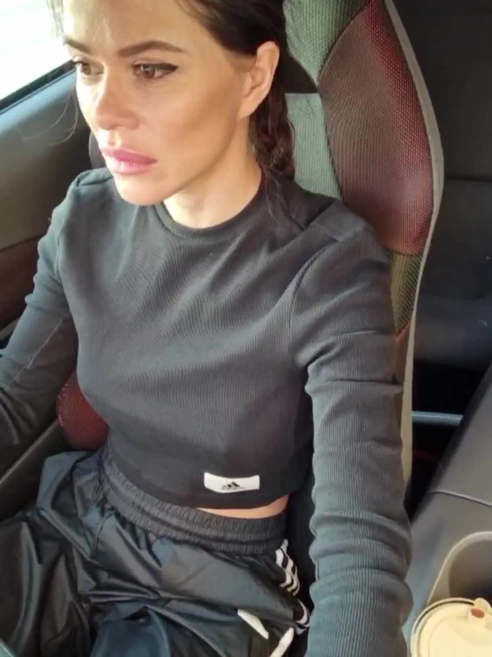 View or download file vikki100500 on 2023-12-25 from bongacams