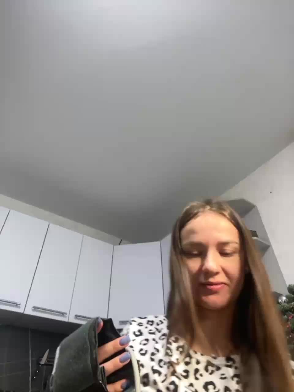 View or download file _sexyhotangel_ on 2023-12-26 from bongacams