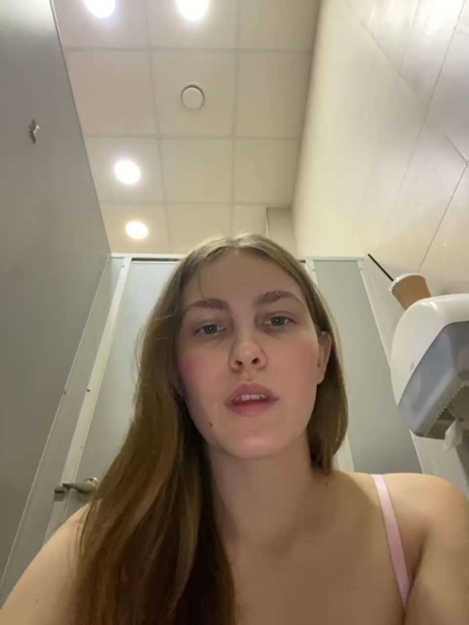 View or download file adelaida1001 on 2023-12-26 from bongacams