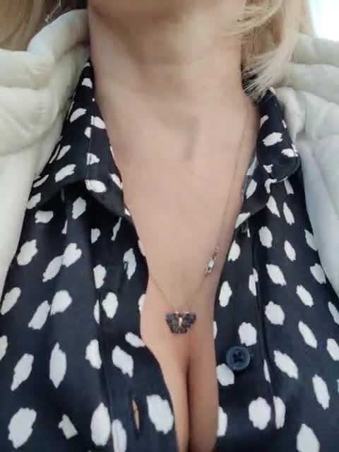 View or download file famouswomen on 2023-12-26 from bongacams