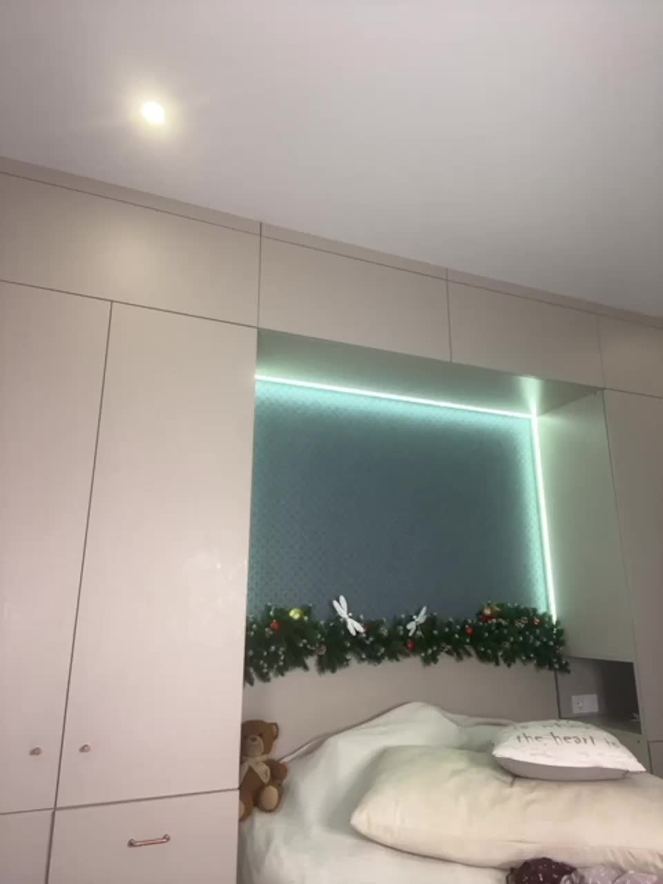 View or download file _wowfox_ on 2023-12-27 from bongacams