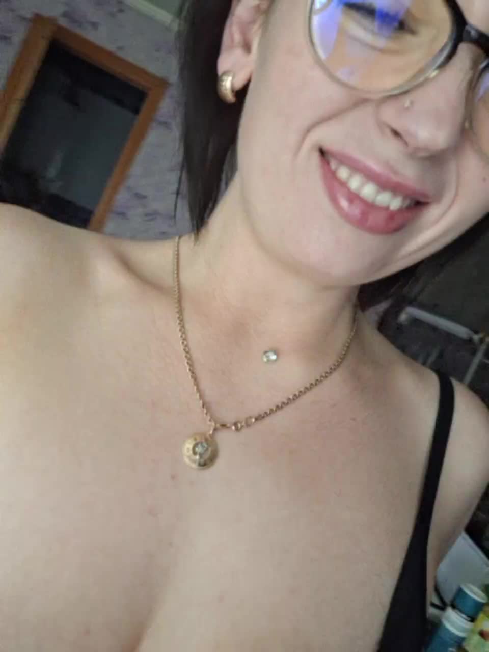 View or download file aureliyxxx on 2023-12-27 from bongacams