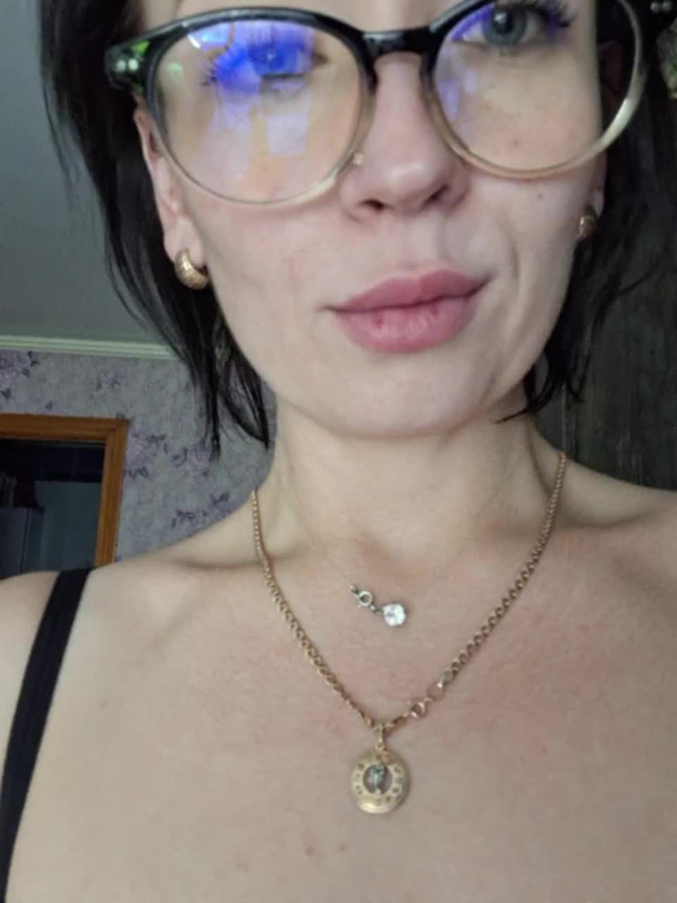 View or download file aureliyxxx on 2023-12-27 from bongacams