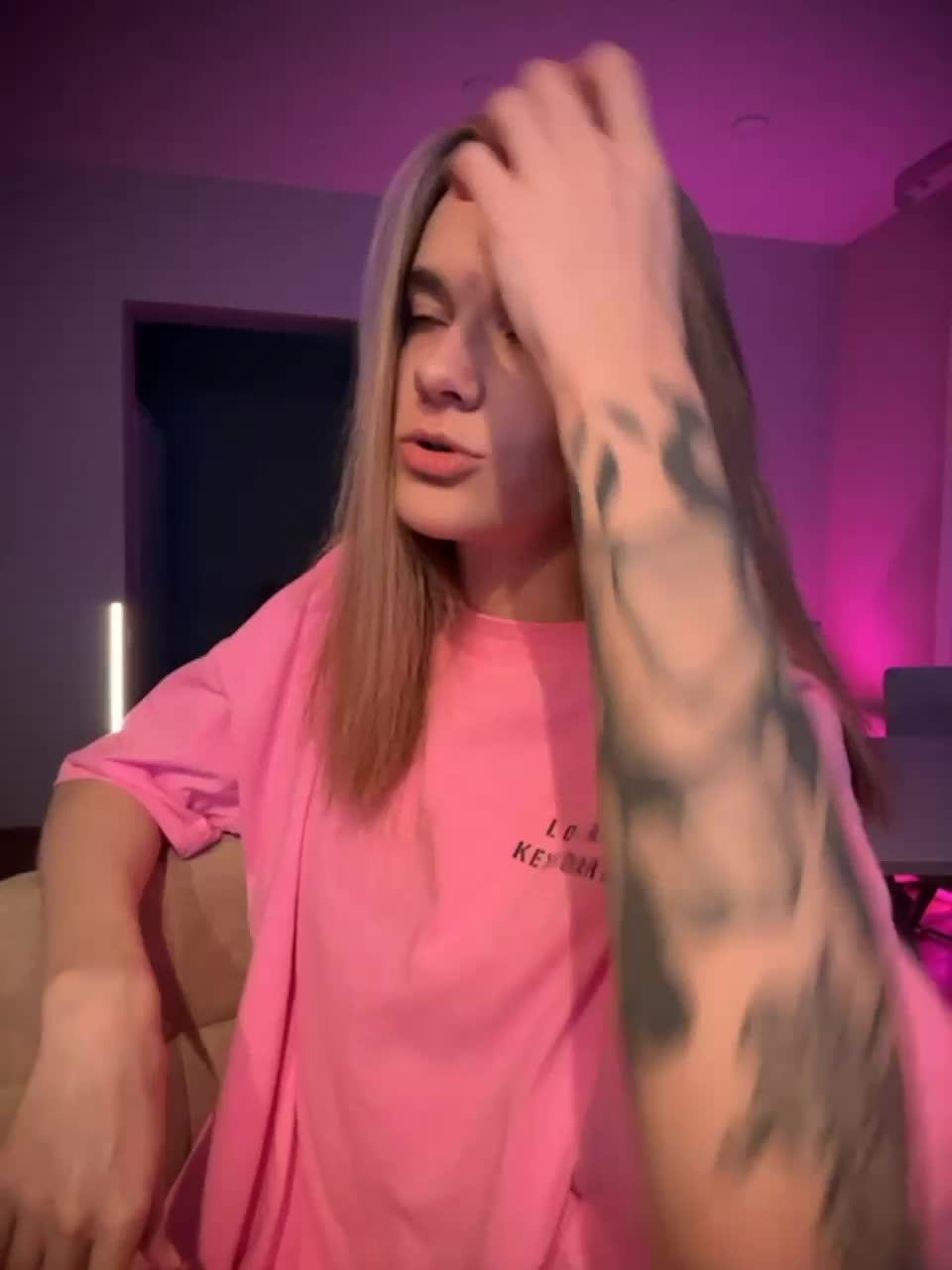 View or download file damkiky on 2023-12-27 from bongacams