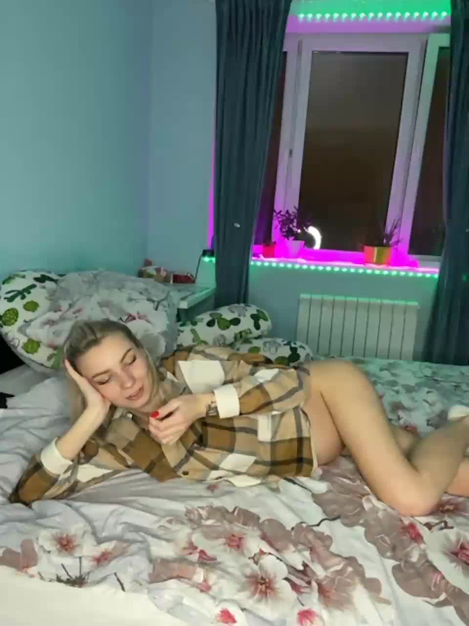 View or download file hulklisandra on 2023-12-27 from bongacams