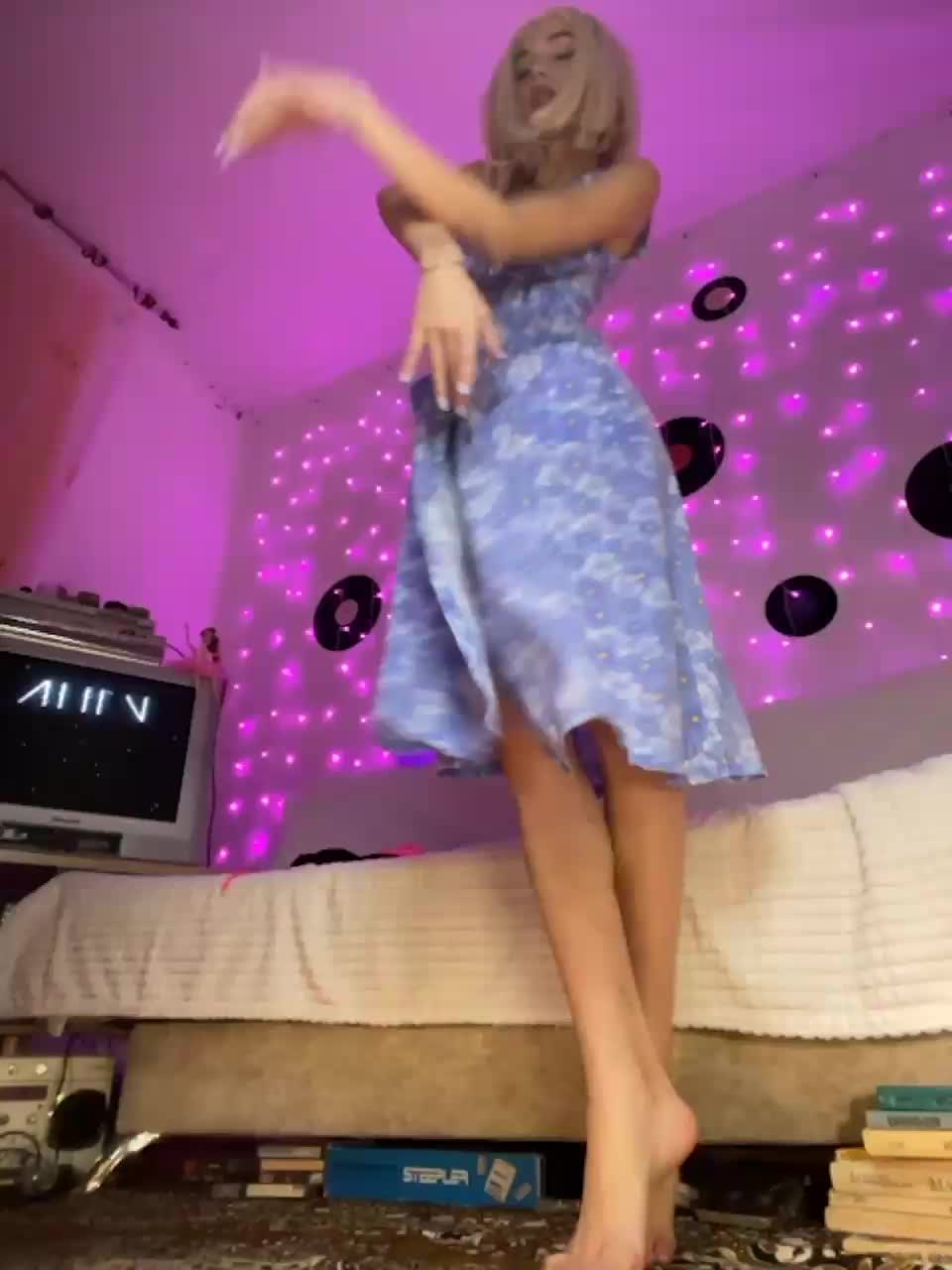 View or download file kika_co on 2023-12-27 from bongacams