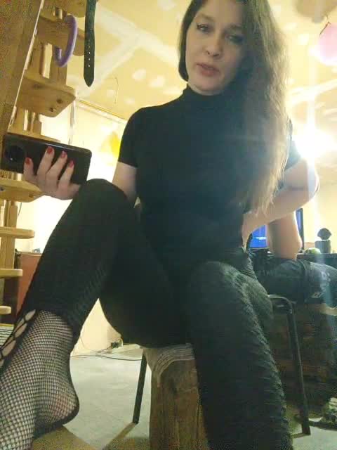 View or download file masya1996 on 2023-12-27 from bongacams