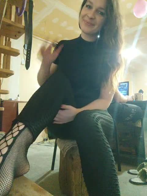 View or download file masya1996 on 2023-12-27 from bongacams