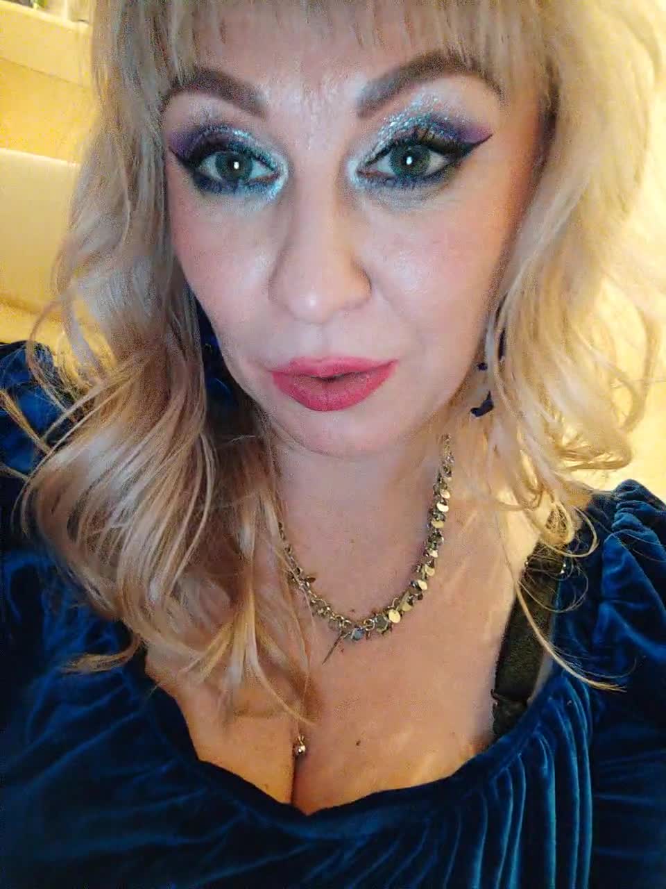 View or download file terrirose on 2023-12-27 from bongacams