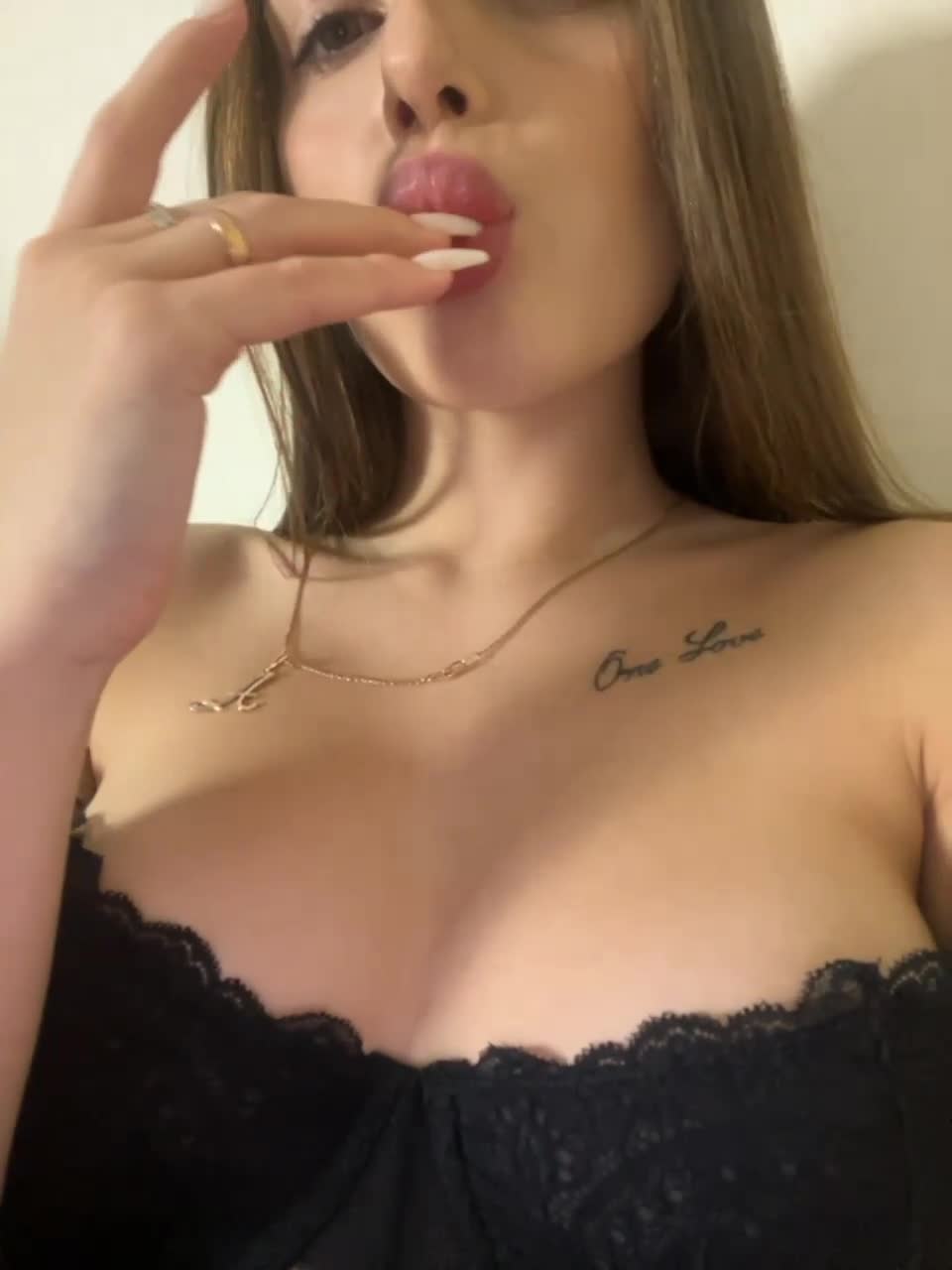 View or download file auroraangel on 2023-12-28 from bongacams