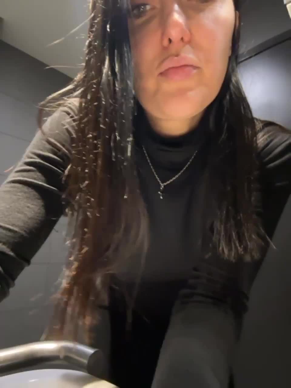 View or download file linahelen on 2023-12-28 from bongacams