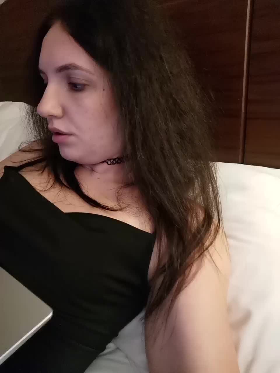 View or download file marykiskis on 2023-12-29 from bongacams