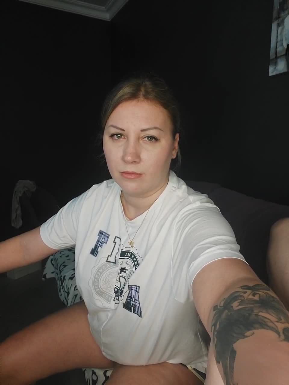 View or download file yourwitcher on 2023-12-29 from bongacams