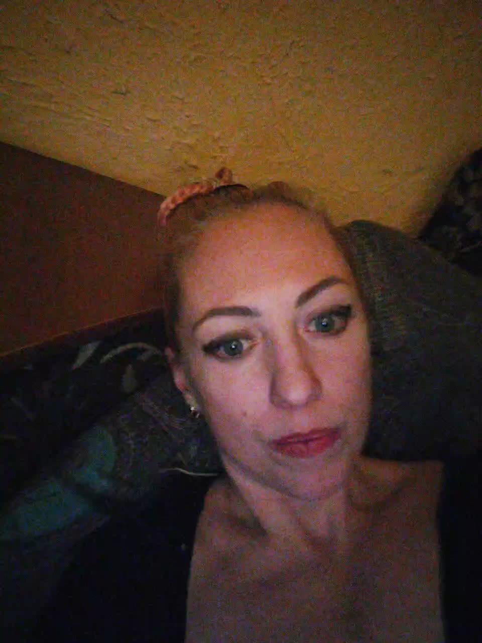 View or download file loveseks1986 on 2024-01-08 from bongacams