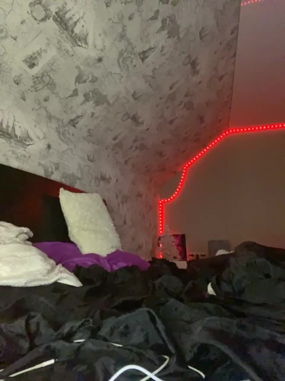 View or download file smokebeauty1 on 2024-01-13 from bongacams