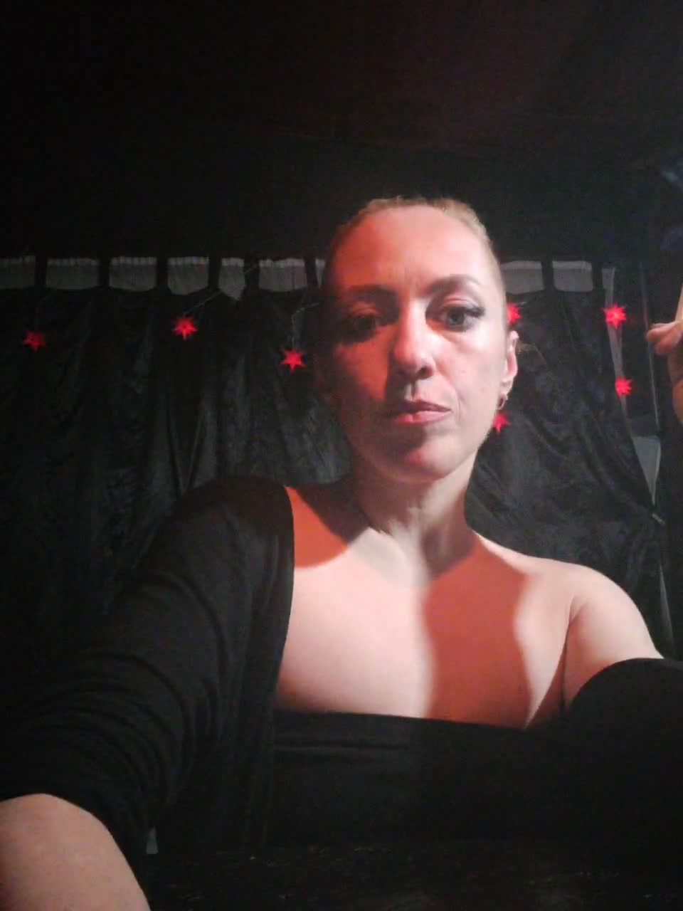 View or download file loveseks1986 on 2024-01-14 from bongacams