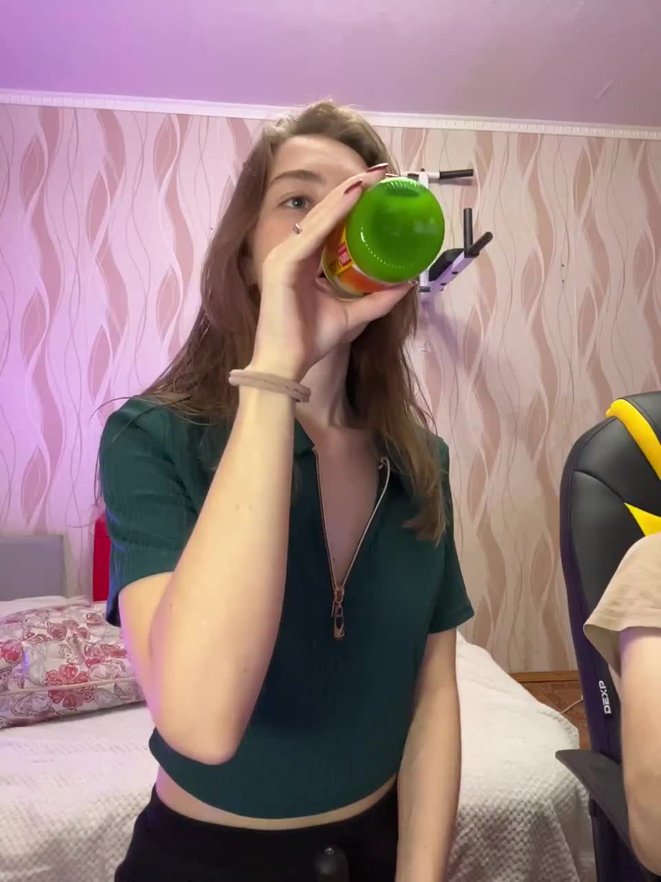 View or download file shrimprolls on 2024-09-18 from bongacams