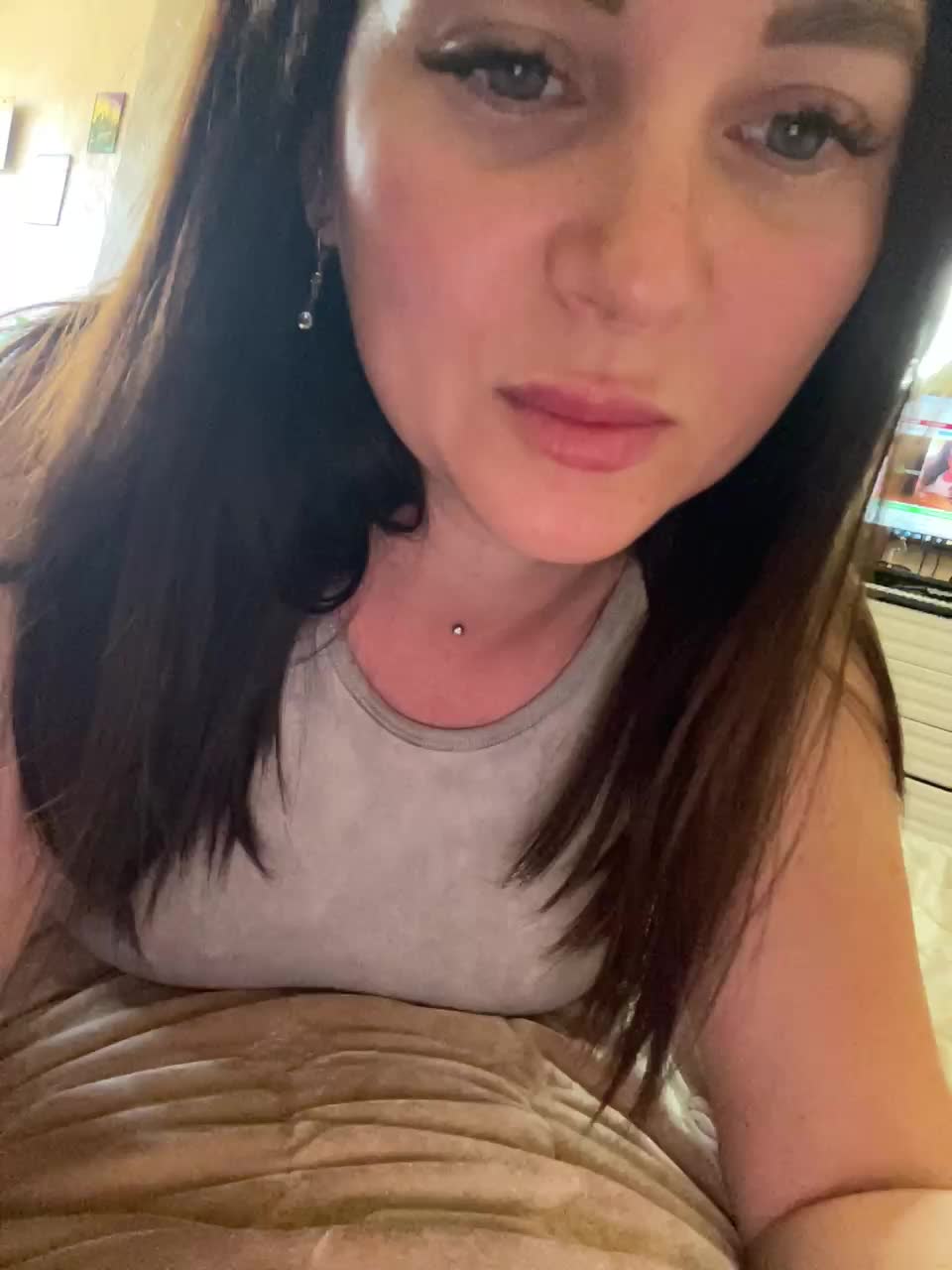 View or download file sladenkievmeste on 2024-09-18 from bongacams