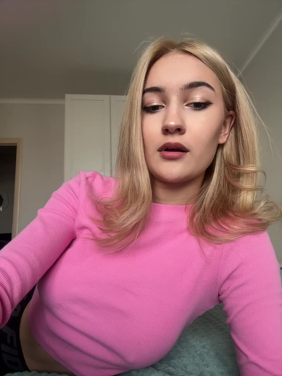 View or download file _lana_chester_ on 2024-09-20 from bongacams